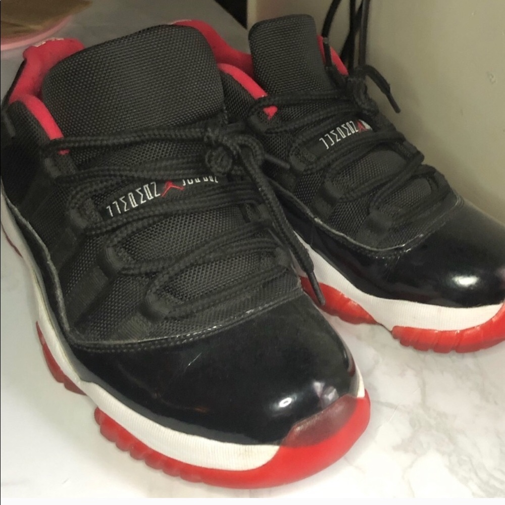 Air Jordan 11 Retro Low ‘Bred’